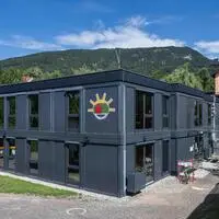 Seit 2024 wird in dieser Containerschule unterrichtet