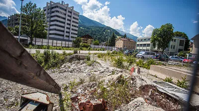 Dem Baubeginn steht auch noch ein rechtliches Thema in Weg: Die zuerkannte Parteistellung von Anrainern im UVP-Verfahren 