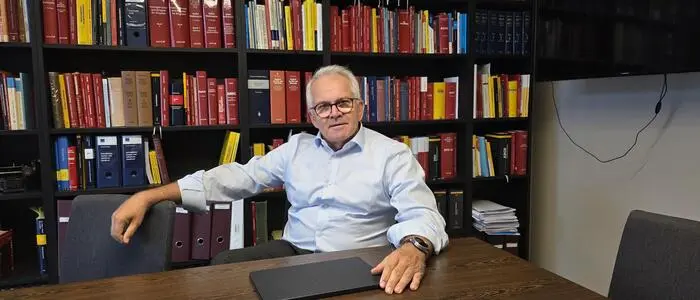 Johannes Hibler ist aktuell der älteste Anwalt in Osttirol, von Pension will er aber nichts wissen