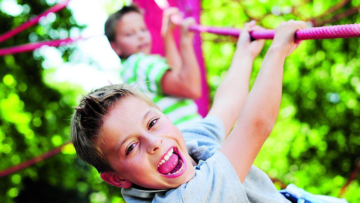 Damit der Sommer für Kinder nicht fad wird, bieten die Ferienbetreuungen im Bezirk ein buntes Programm 