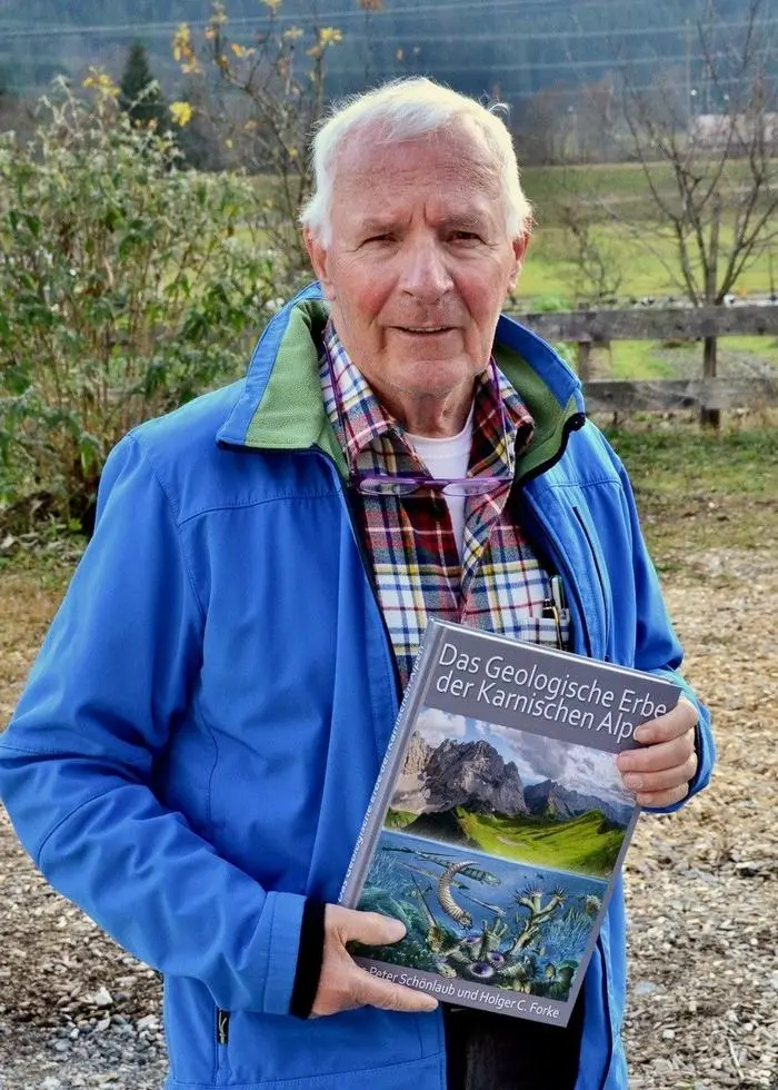 Hans Peter Schönlaub schrieb zehntes Buch