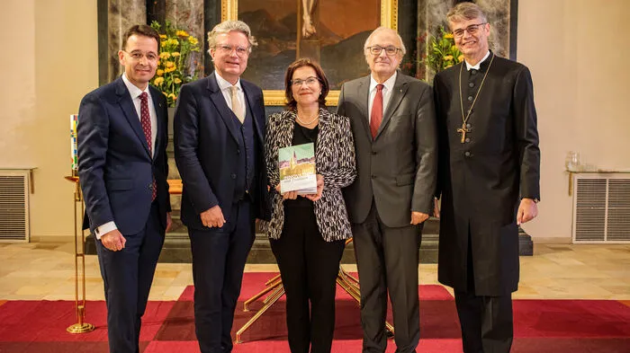 In der Grazer Heilandskirche wurden am Montag, dem Reformationstag, mit einem Festakt die Feierlichkeiten zum Jubiläum der Evangelischen Kirche in der Steiermark abgeschlossen.  