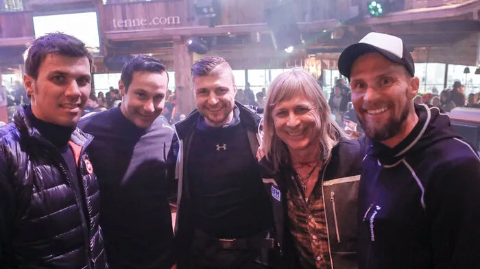 In der Hohenhaus Tenne ging am Vorabend des Nightrace natürlich auch schon die Party ab: Sepp Spielbichler begrüßte die ehemaligen Sieger Matt, Pranger, Herbst und Marco Büchel ...