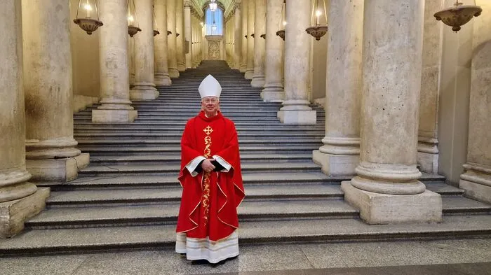 Österreich wurde durch Altbundespräsident Heinz Fischer vertreten. Als Vertreter der Kirche in Österreich reisten Kardinal Christoph Schönborn, der Salzburger Erzbischof Franz Lackner als Vorsitzender der Bischofskonferenz nach Rom.