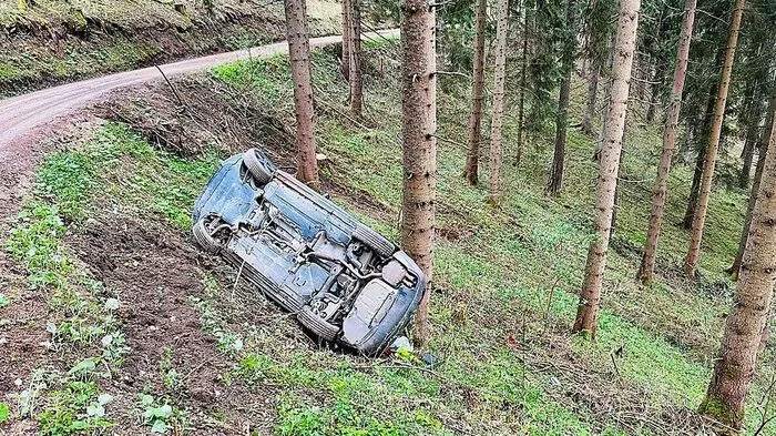 Das verunfallte Fahrzeug