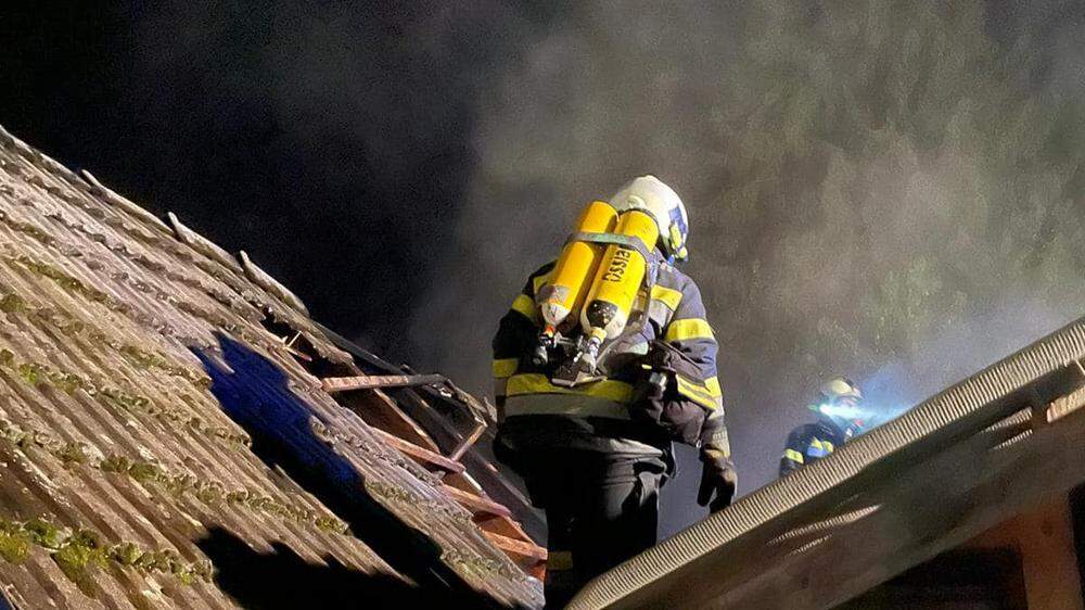 Der Brand in Ossiach konnte rasch von den Feuerwehren gelöscht werden 