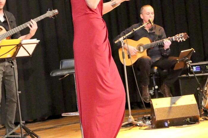 Kulturkoordinator Michael Wasserfaller war es gelungen, die allseits bekannte Schauspielerin und Musikerin Pia Baresch &amp; Band für einen Auftritt in der Krappfeld-Metropole zu gewinnen. 