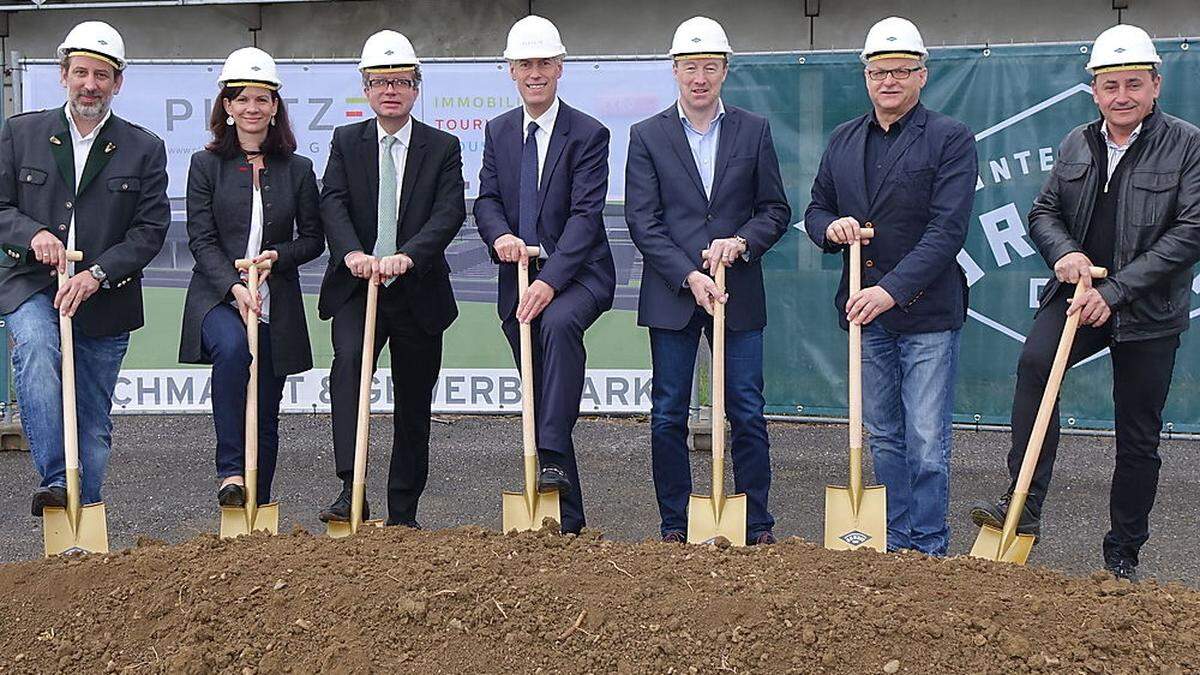 Sascha Gesslbauer, Carina Riegelbauer, Christopher Drexler, Johann Widmann, Josef Holzleitner, Franz Pötscher und Johann Hermann