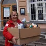 Isolde Kampl hat gleich drei ehrenamtliche Aufgaben beim Roten Kreuz übernommen, darunter die Lebensmttelausgabe.