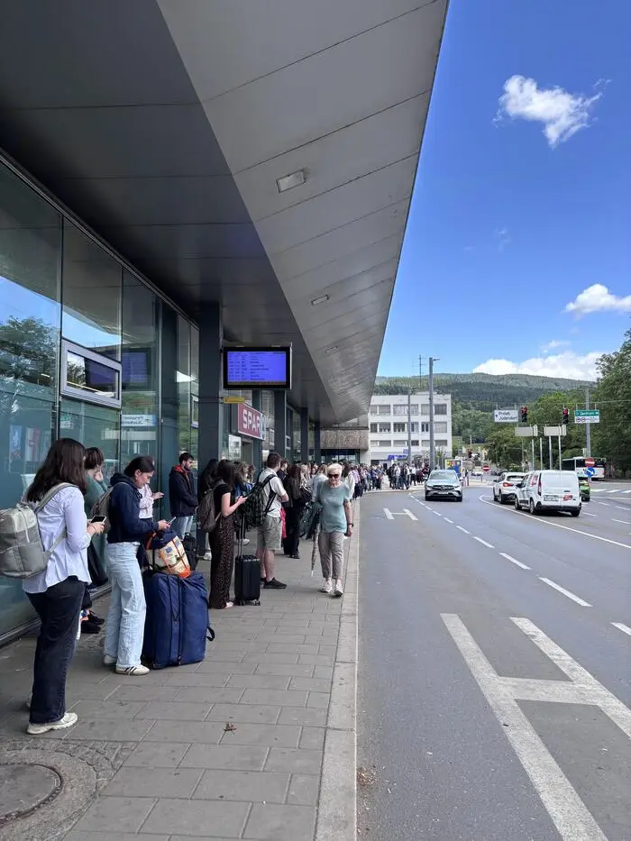 Zwischen Leoben (im Bild) und Bruck wurde ein Schienenersatzverkehr eingerichtet