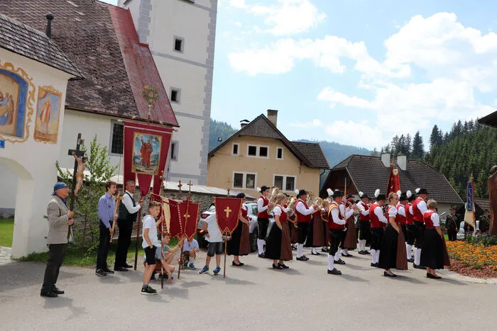 Bitte klicken Sie sich durch die Bilder!