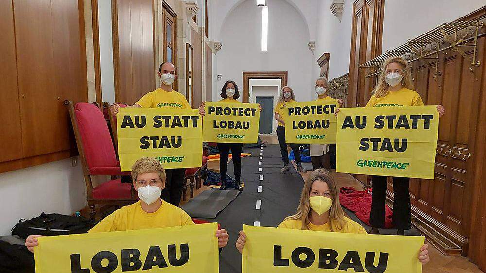 Aktivisten betzten Büro des Wiener Bürgermeisters