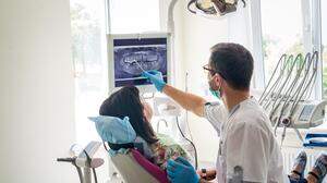 Doppelt schmerzhaft ist für viele Steirer ein Besuch beim Zahnarzt