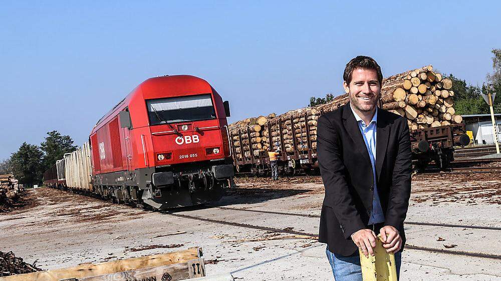 Philipp Liesnig setzt sich als Geschäftsführer des Logistikcenters IGP Jauntal für den Verladebahnhof ein