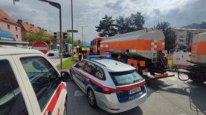 Großer Einsatz am Dienstag im Kreuzungsbereich der Kärntner Straße in Leoben-Lerchenfeld nach einem weiteren schweren Unfall