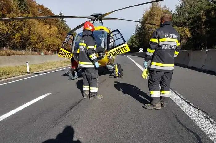 In der Zeit des Einsatzes wurde die Autobahn gesperrt.