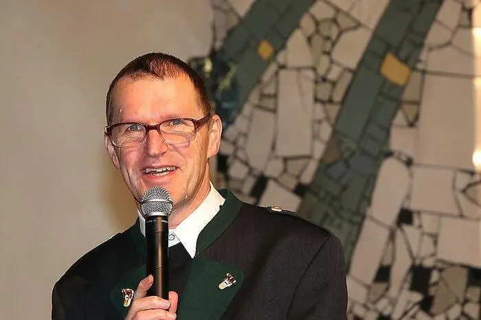 Begrüßende Worte sprach Pfarrer Winfried Lembacher.