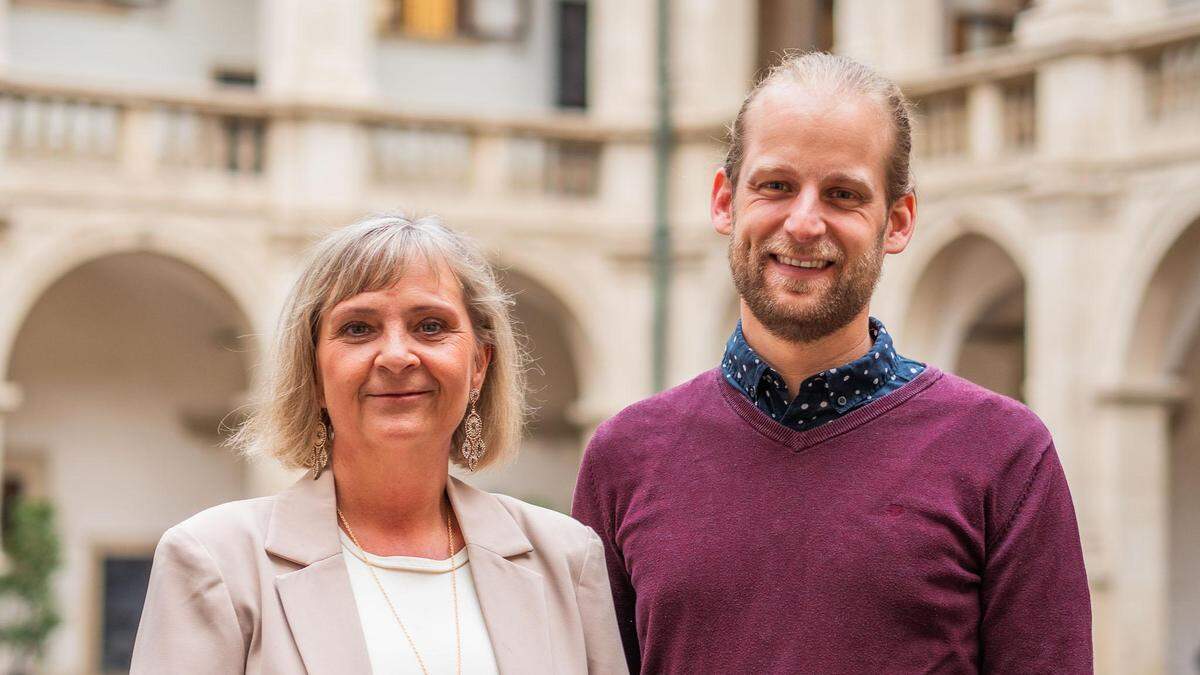 KPÖ-Klubobfrau Claudia Klimt-Weithaler und Alexander Melinz