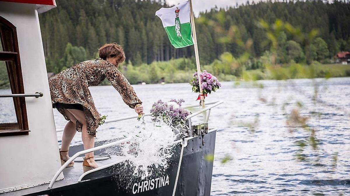 Die Schiffstaufe der „Christina“ fand in vollendeter Form statt