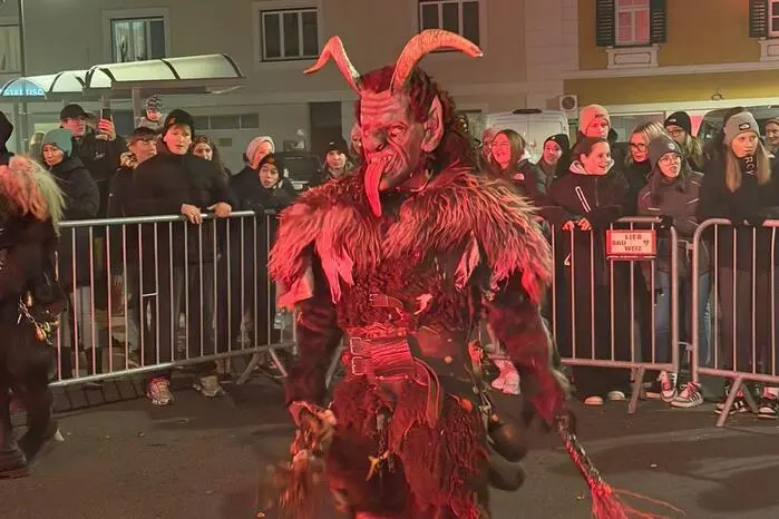 Die Almenlandteifl Passail fungierten nicht nur als Gastgeber, sondern traten auch mit einer eigenen Show auf und versetzten das Publikum in Staunen.