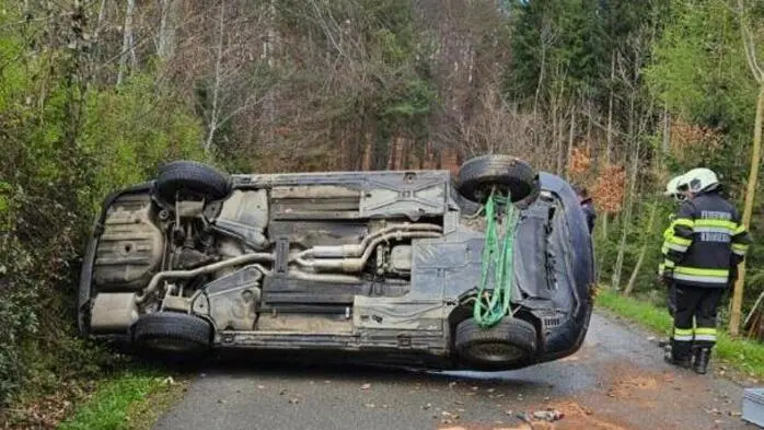 Am Sonntagnachmittag kam es auf der Gemeindestraße in Kühwiesen zu einem Unfall