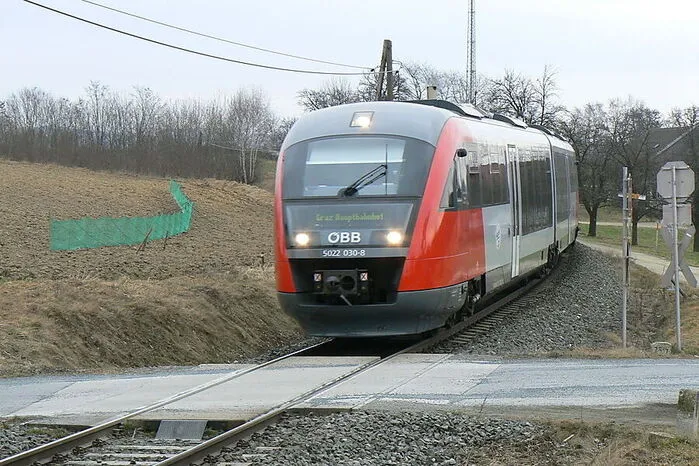 Top 8: Rund elf Millionen Euro werden in die Bahnstrecke Oberwart-Friedberg investiert, um sie zur Teststrecke für selbstfahrende Züge zu machen.