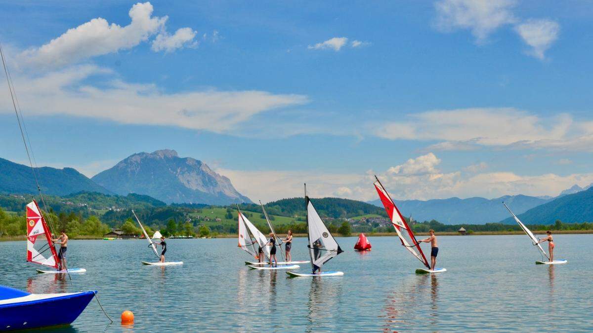 Am Presseggersee werden die Segel gehisst. Die Stranbäder starten in die Sommersaison