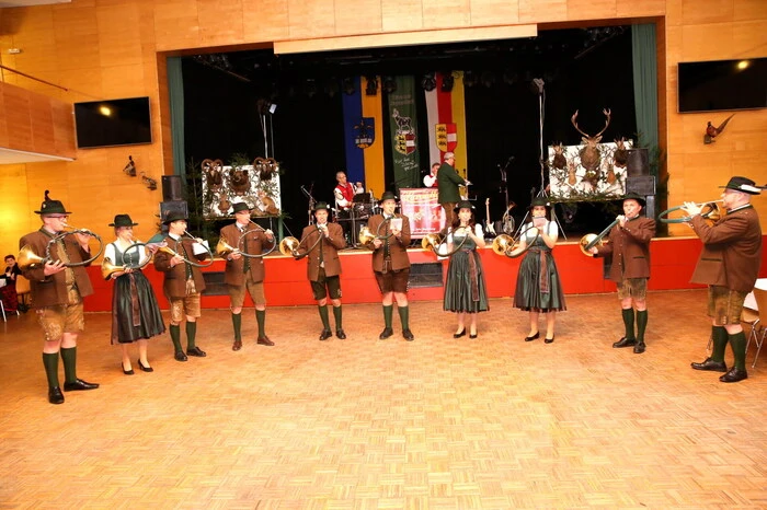 Den gelungenen Auftakt bildete der Auftritt der Jagdhornbläsergruppe Althofen/Guttaring, die Proben ihres musikalischen Könnens gab.