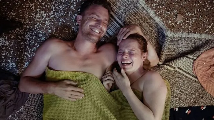 Sex, Drugs und Familienalltag: Im Episodenfilm "Wunderschön" skizziert Karoline Herfurth, die auch mitspielt, das Straucheln zwischen Kind und Karriere