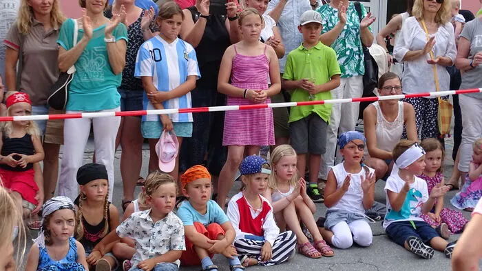Klein und Groß ließen sich Angang August das traditionelle Gasseln nicht entgehen.