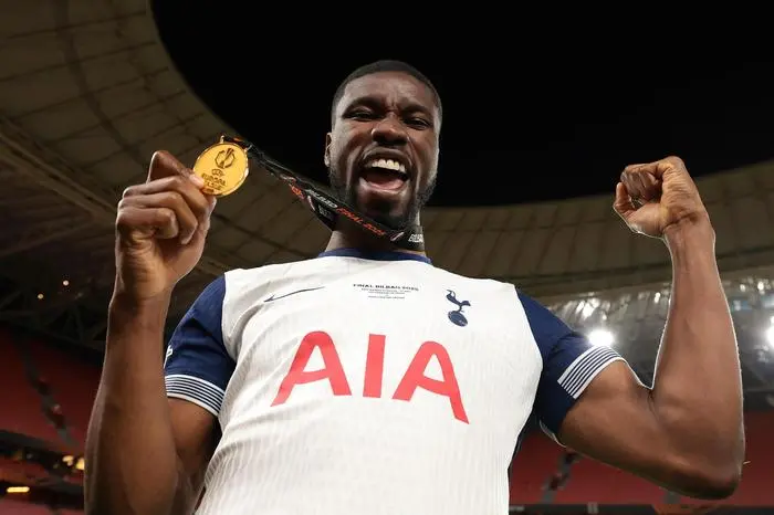 BILBAO,SPAIN,21.MAY.25 - SOCCER - UEFA Europa League, final, Tottenham Hotspur vs Manchester United. Image shows the rejoicing of Kevin Danso (Tottenham).
Photo: GEPA pictures/ ZUMA Press/ CSM/ Jonathan Moscrop - ATTENTION - COPYRIGHT FOR AUSTRIAN CLIENTS ONLY
