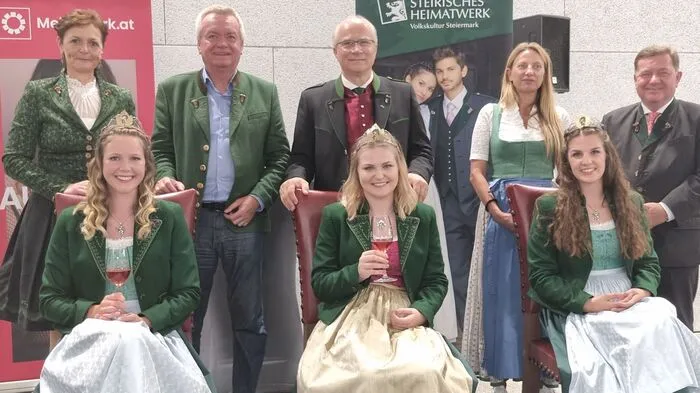 Das sind die neuen Weinhoheiten: Sophie I. Friedrich, Marlene Prugmaier und Katrin Strohmaier 