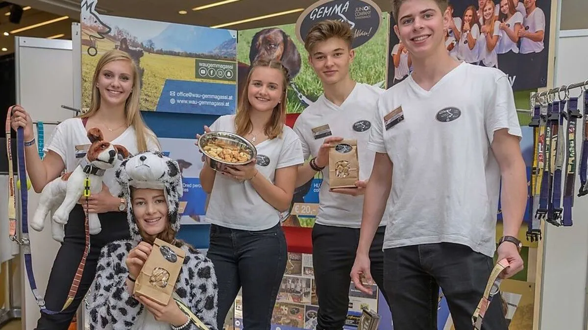 Die Schüler des BG/BRG Stainach sorgen mit ihrer Juniorfirma "Wau! GemmaGassi" für Furore