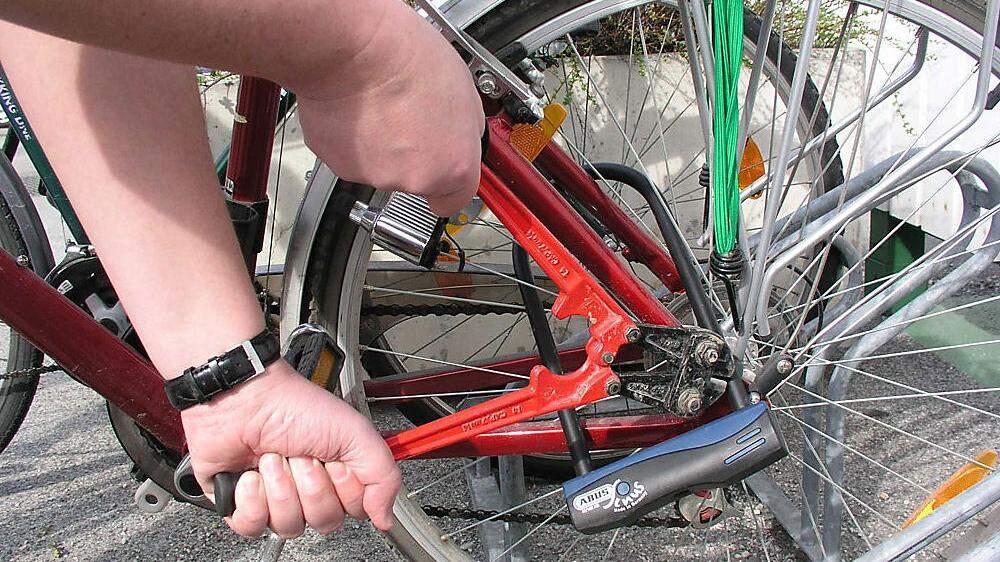 Unbekannte haben aus zwei Kellerabteilen in Villach teure Fahrräder gestohlen (Symbolfoto)