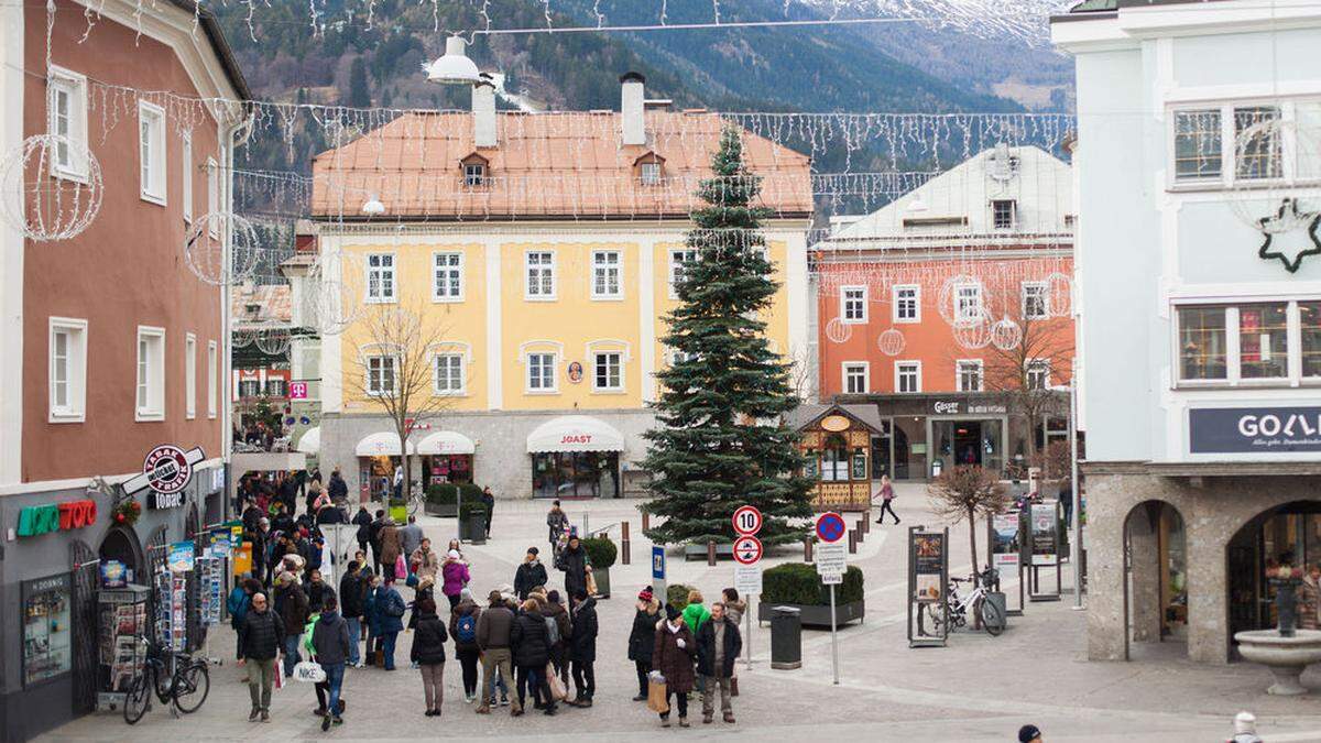 Osttiroler und Italiener sind in Einkaufslaune