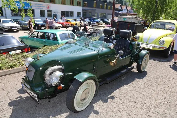 Die ältesten Modelle hatten bereits mehr als 100 Jahre auf der Motorhaube