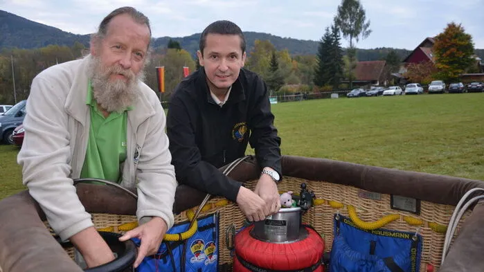 "Himmelvater" Johann Almer und Gerhard Rottinger freuen sich auf die Ballonwoche in Puch.