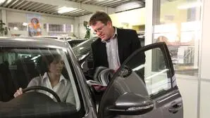 In seiner Zeit beim Autohaus Trummer verkaufte Josef Lechner rund 8000 Autos 