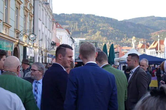 Klicken Sie sich durch weitere Fotos! 