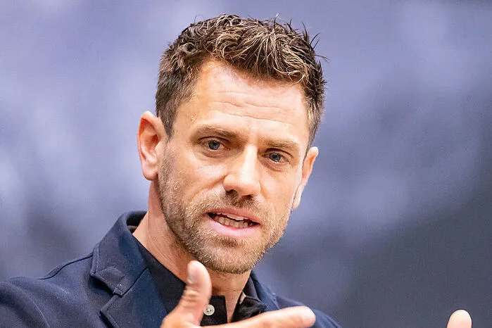 "Wenn die Tiroler ÖVP hustet, hat die ÖVP in Wien Fieber." - Fernübertragung aus dem Heiligen Land, sagt der Tiroler Grünen-Klubobmann Gebi Mair.