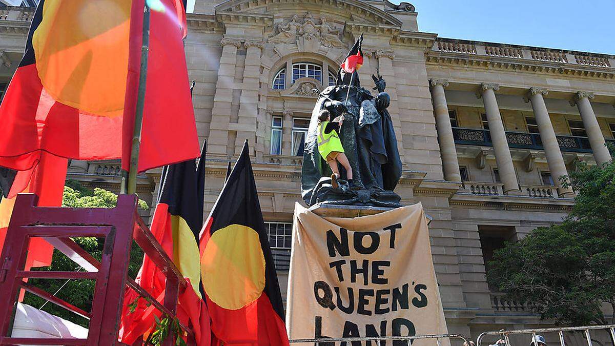 In der Metropole Brisbane im Bundesstaat Queensland erlaubt man sich ein Wortspiel: Kein Land der Queen