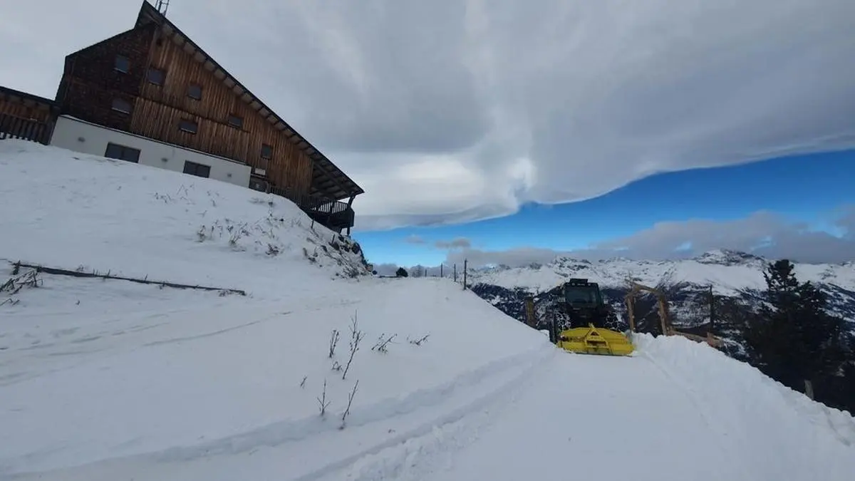 Von der Hochsteinhütte bis zum Schloss Bruck steht den Sportbegeisterten eine 9,7 Kilometer lange Rodelstrecke zur Verfügung