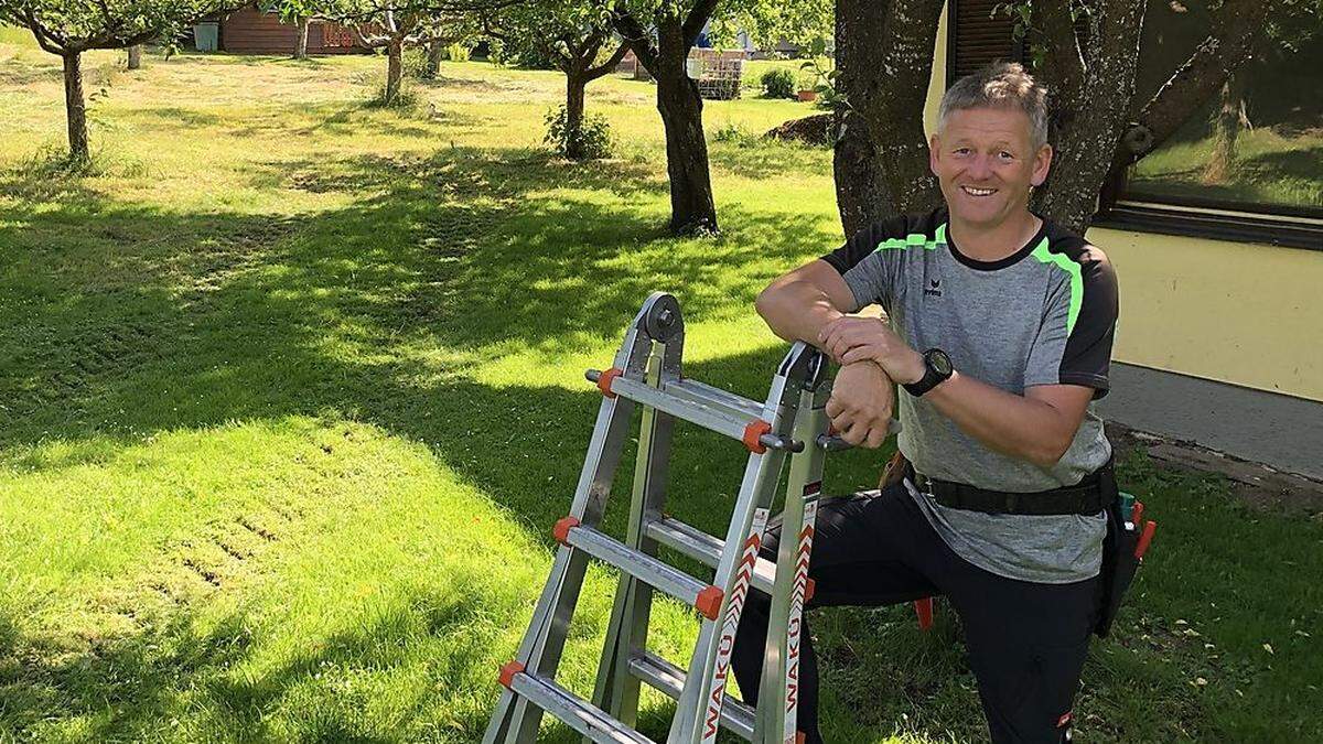 Walter Krenn in seinem Stanzer Schaugarten