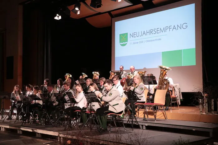 Musikalisch umrahmt wurde der Festakt von der Musikkapelle. Am Programm stand ein Rückblick der vergangenen Jahre und ein Ausblick in die Zukunft.