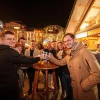 Bereits am ersten Tag zog es zahlreiche Gäste auf die Grazer Christkindlmärkte