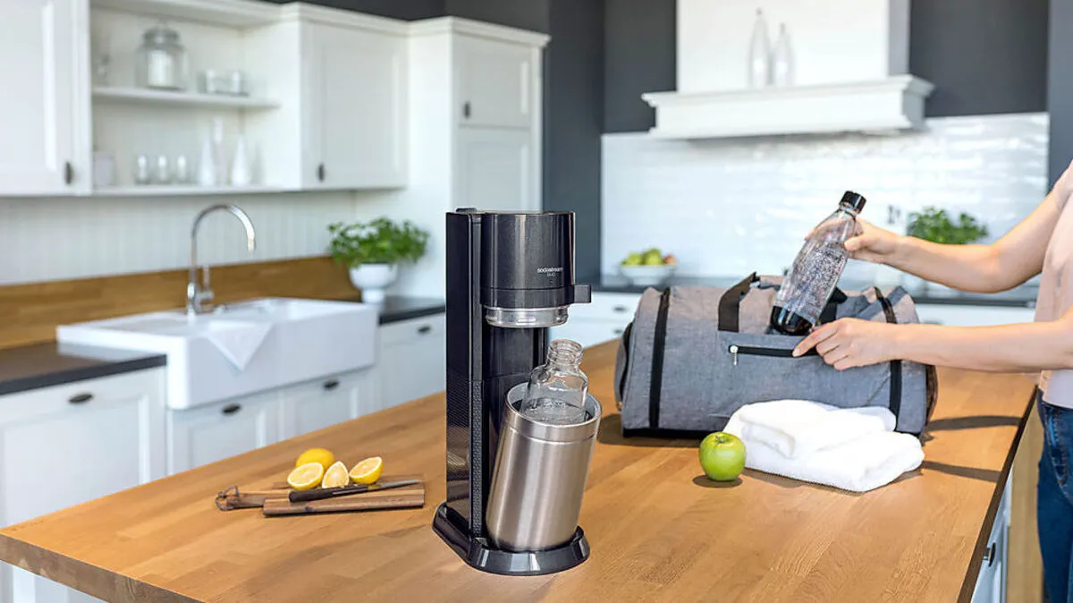 Mit der SodaStream DUO einfach Wasser für zuhause und unterwegs aufsprudeln