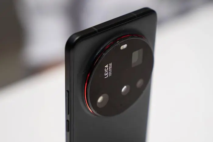 Mobile World Congress 2025 At Fira Barcelona. A Leica camera detail appears on a mobile phone presented at the Mobile World Congress 2025 in Barcelona, Spain, on March 5, 2025. Barcelona Spain PUBLICATIONxNOTxINxFRA Copyright: xMarcxAsensiox originalFilename: asensioclupes-mobilewo250304_npF77.jpg