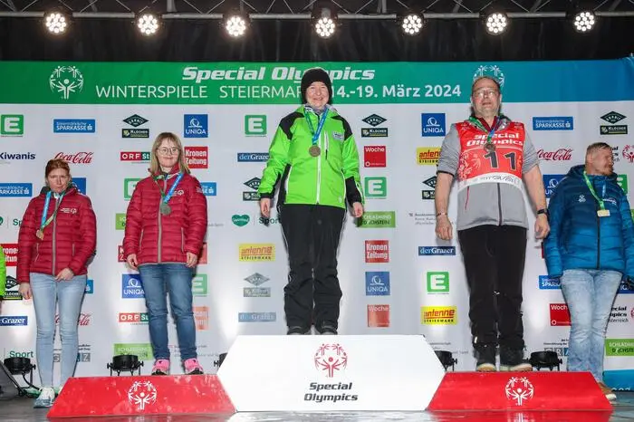 SCHLADMING,AUSTRIA,16.MAR.24 - SPECIAL OLYMPICS - National Winter Games 2024, award ceremony. Image shows athletes. Keywords: medals.
Photo: GEPA pictures/ Harald Steiner