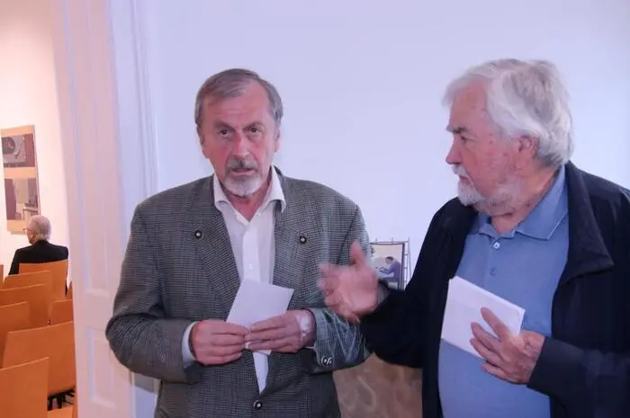 Auch Historiker Ernst Lasnik ließ sich die Schau nicht entgehen