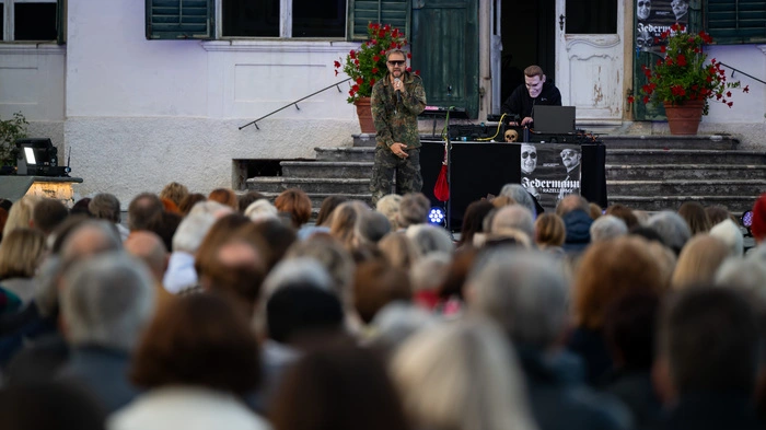 Hochmair und Razelli auf Schloss Rosegg: Ein fulminanter und ausverkaufter letzter Abend des Rosental Festivals Rož 